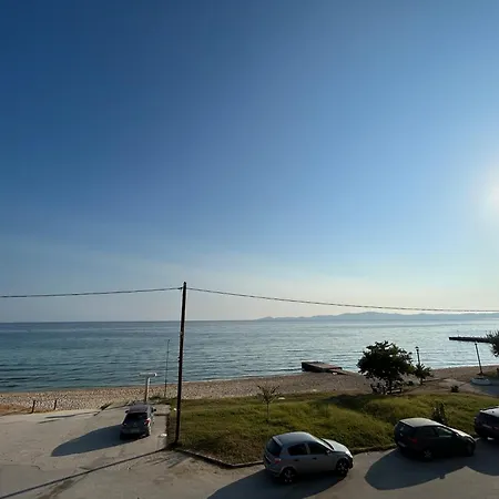 Sea View Loft Apartament Nea Roda