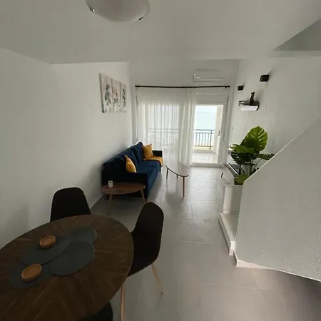 Sea View Loft Néa Róda