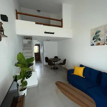 Апартаменты Sea View Loft *